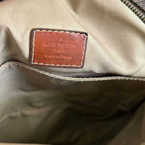 Louis Vuitton Damier Geant Shoulder Bag - Picture 6 of 16